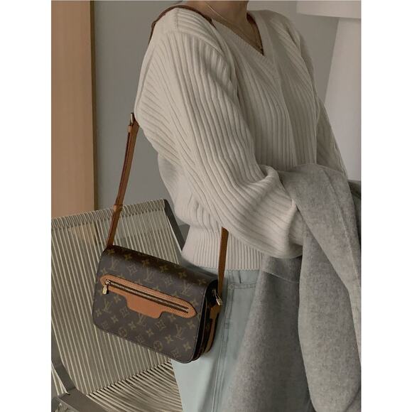 Louis Vuitton Saint Germain 24 LV Monogram Brown Tan Shoulder Crossbody Bag - Picture 1 of 16